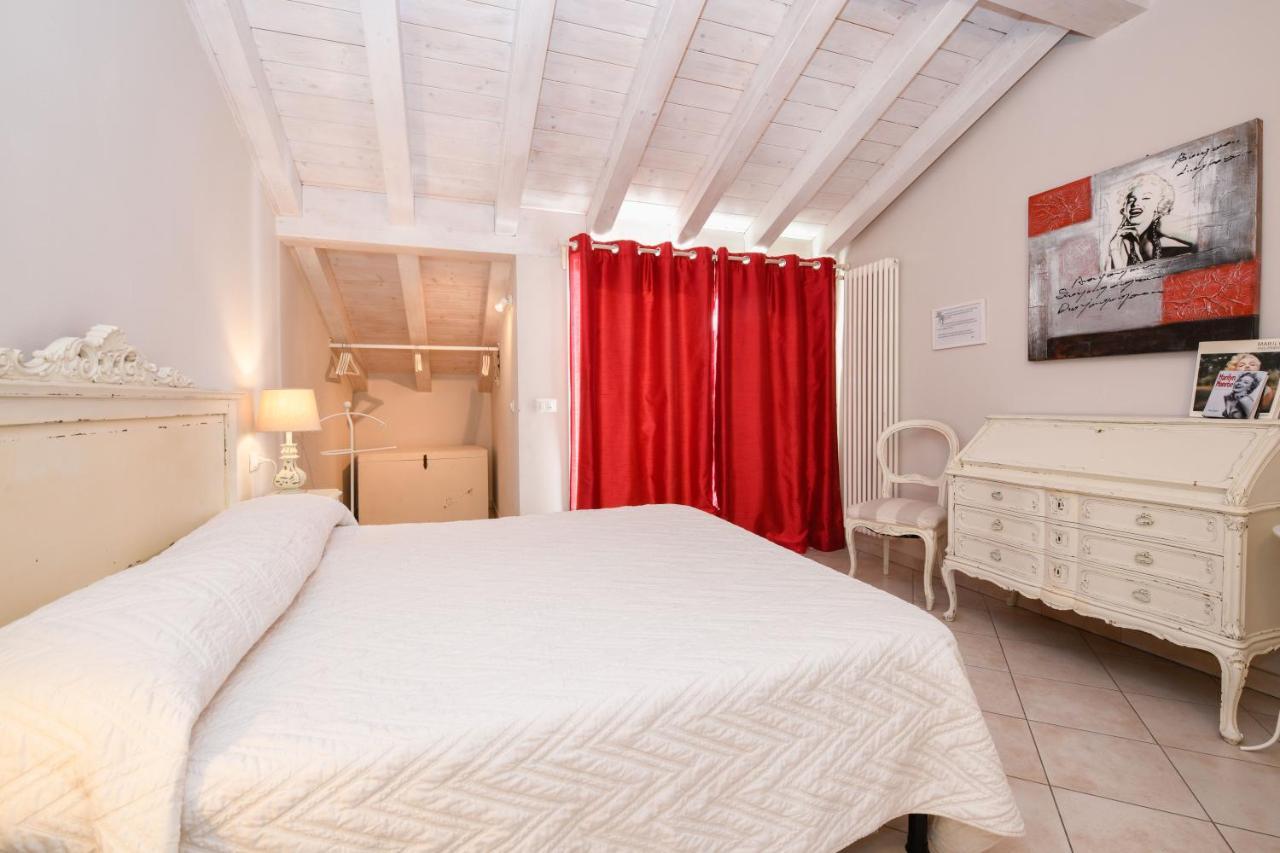 Le Reve - Lake View Rooms Sirmione Bagian luar foto
