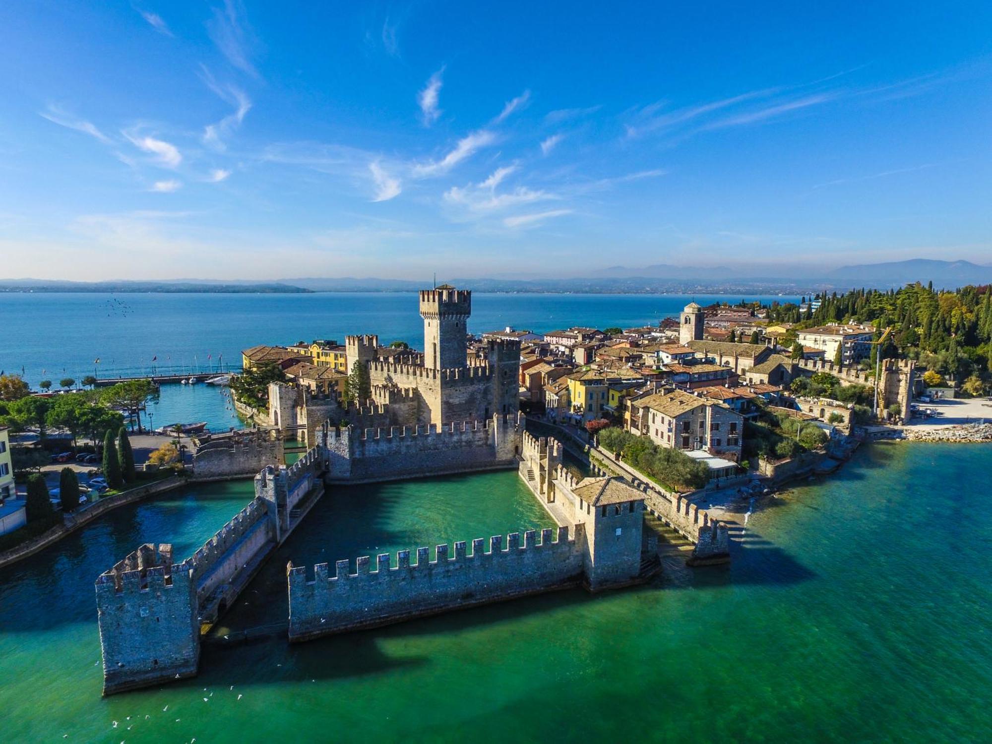 Le Reve - Lake View Rooms Sirmione Bagian luar foto